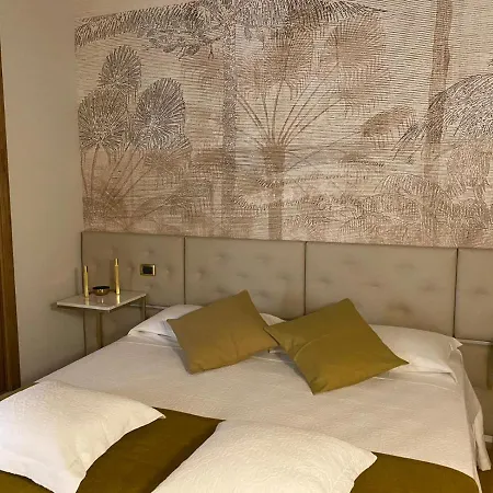 Condotti 4* Roma
