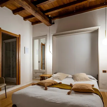 Condotti Guest house Rome