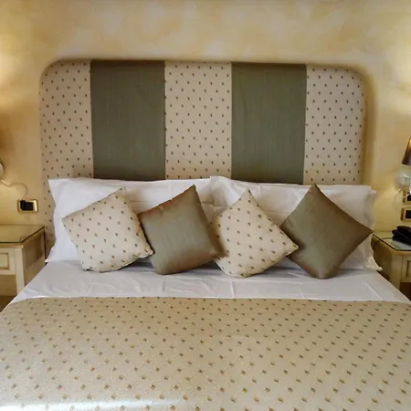 Condotti 4* Roma