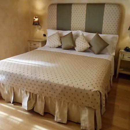 Condotti 4* Rom