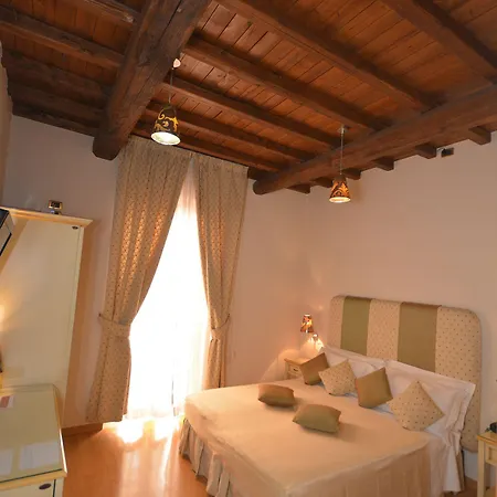 Condotti Pensjonat 4*