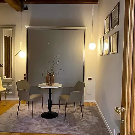 Casa de hóspedes Condotti 4*