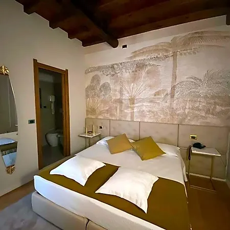 Condotti Casa de hóspedes 4*