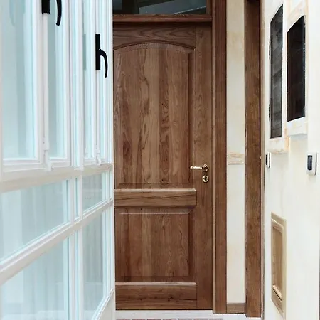 Condotti Guest house 2*