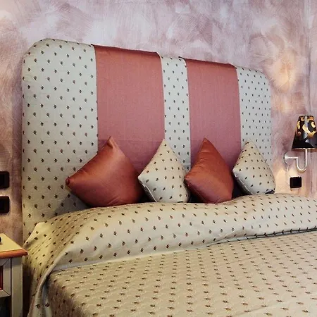 Condotti 4*