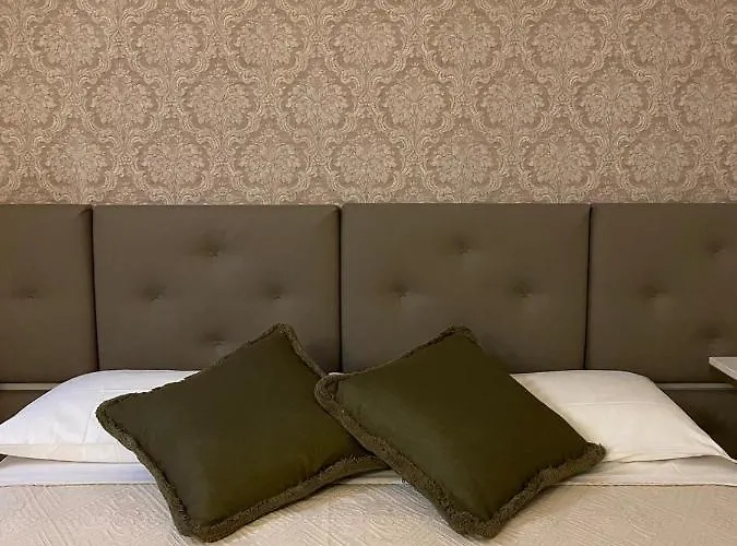 Konukevi Condotti 4*