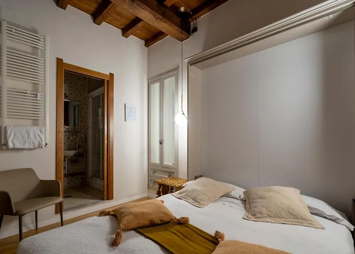 Konukevi Condotti Roma