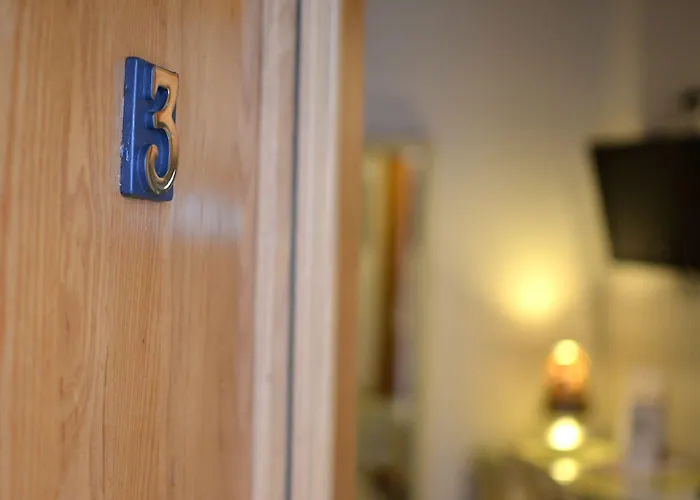 Konukevi Condotti 4*