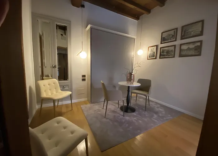 Konukevi Condotti Roma