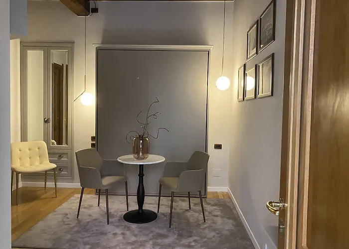 Konukevi Condotti Roma