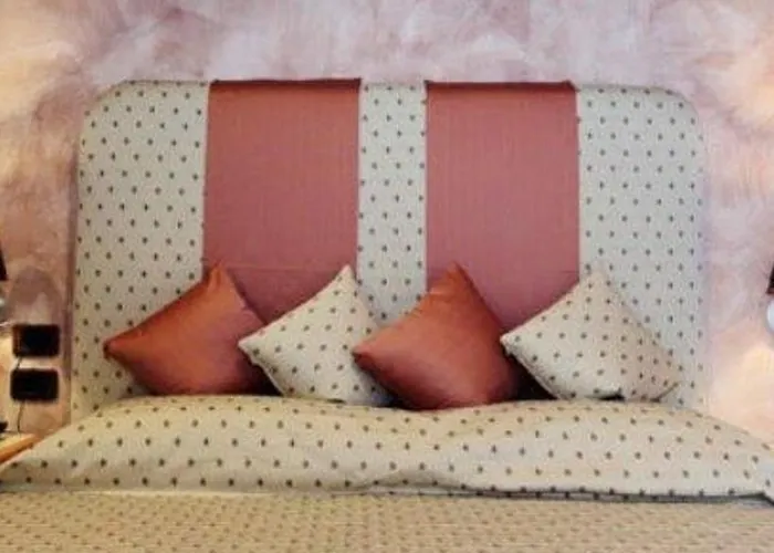 Konukevi Condotti Roma