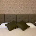 Guest house Condotti 4*