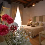 Condotti Guest house 4*