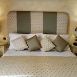 Condotti 4* Rome