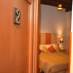 Condotti Guest house Rome